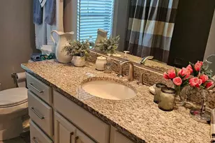 3902 Wilshire Dr, Sarasota, FL 34238 - Photo 29