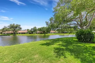 3902 Wilshire Dr, Sarasota, FL 34238 - Photo 35