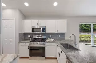 6110 Blue Runner Ct, Bradenton, FL 34202 - Photo 7