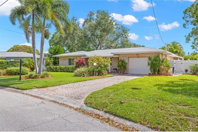 1961 42nd Street N, Saint Petersburg, FL 33713 - Photo 3