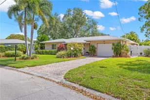1961 42nd St N, Saint Petersburg, FL 33713 - Photo 3