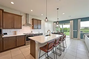 11124 Moonsail Dr, Parrish, FL 34219 - Photo 5