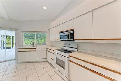 5032 Southern Pine Circle, Venice, FL 34293 - Photo 17