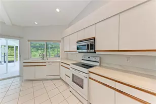 5032 Southern Pine Cir, Venice, FL 34293 - Photo 17