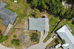 4512 19th St Cir W, Bradenton, FL 34207 - Photo 9