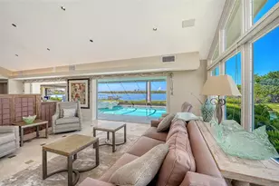 321 Lookout Point Dr, Osprey, FL 34229 - Photo 9