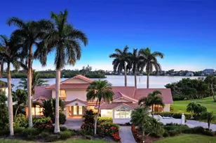 321 Lookout Point Dr, Osprey, FL 34229 - Photo 1