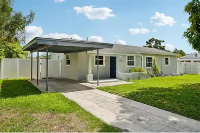 2214 23rd Avenue W, Bradenton, FL 34205 - Photo 1