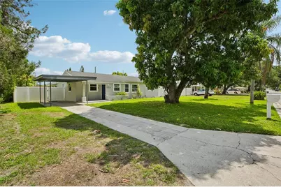 2214 23rd Avenue W, Bradenton, FL 34205 - Photo 5
