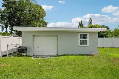 2214 23rd Avenue W, Bradenton, FL 34205 - Photo 33