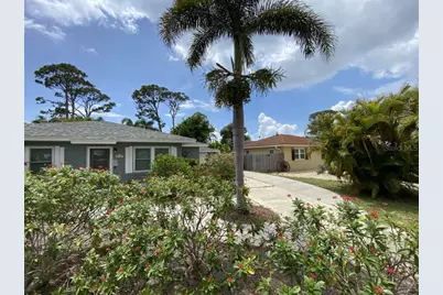 828 Nokomis Avenue S, Venice, FL 34285 - Photo 5