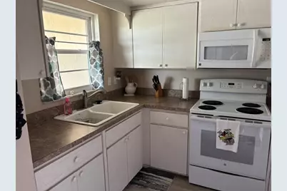 668 Park Circle, Bradenton, FL 34207 - Photo 9