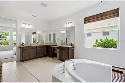 16508 Star Grass Circle, Bradenton, FL 34211 - Photo 5