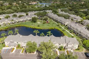 7633 Plantation Cir, University Park, FL 34201 - Photo 3