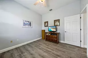 11909 Summer Meadow Dr, Lakewood Ranch, FL 34202 - Photo 31