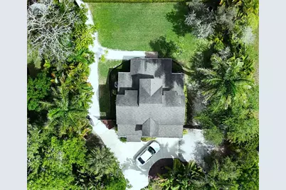 1631 Worrington Street, Sarasota, FL 34231 - Photo 3