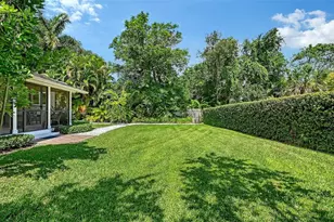 1631 Worrington St, Sarasota, FL 34231 - Photo 27