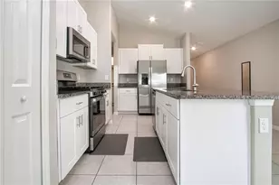 9437 Lemon Drop Loop, Sun City Center, FL 33573 - Photo 37