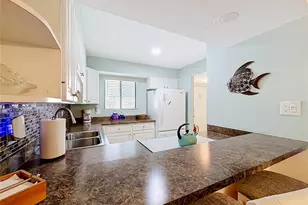 1801 Gulf Dr N, Bradenton Beach, FL 34217 - Photo 9
