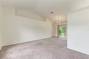 3213 45th Ave E, Bradenton, FL 34203 - Photo 9