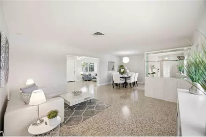 5726 Waneta Place, Sarasota, FL 34231 - Photo 5