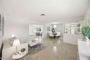 5726 Waneta Pl, Sarasota, FL 34231 - Photo 5