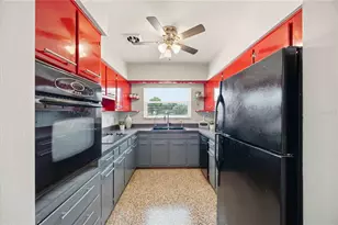 5726 Waneta Pl, Sarasota, FL 34231 - Photo 25