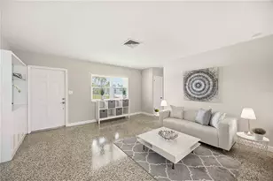 5726 Waneta Pl, Sarasota, FL 34231 - Photo 7