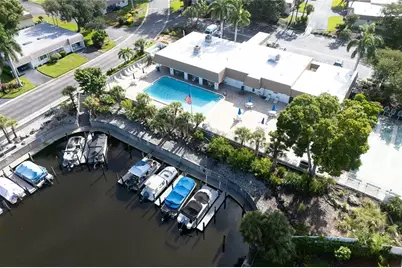2126 Riverbluff Parkway #V323, Sarasota, FL 34231 - Photo 63
