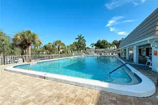 2126 Riverbluff Pkwy, Sarasota, FL 34231 - Photo 71