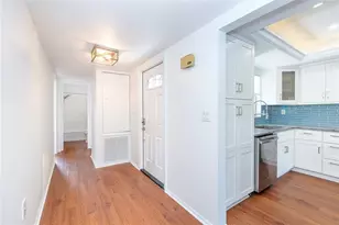 2126 Riverbluff Pkwy, Sarasota, FL 34231 - Photo 11