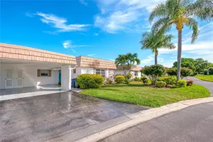 2126 Riverbluff Pkwy, Sarasota, FL 34231 - Photo 23