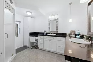 1063 Greystone Ln, Sarasota, FL 34232 - Photo 27