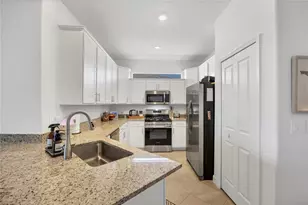 15733 Sunny Day Dr, Bradenton, FL 34211 - Photo 5