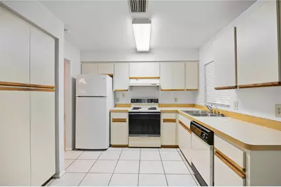3411 57th Avenue Drive W #6, Bradenton, FL 34210 - Photo 13