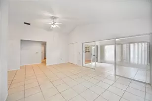 3411 57th Ave Dr W, Bradenton, FL 34210 - Photo 7