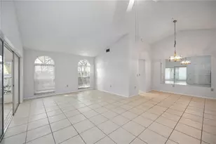 3411 57th Ave Dr W, Bradenton, FL 34210 - Photo 5