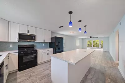 730 Spanish Drive S #99, Longboat Key, FL 34228 - Photo 3