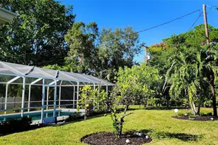 329 Bernard Ave, Sarasota, FL 34243 - Photo 15