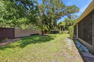 3412 Tallywood Cir, Sarasota, FL 34237 - Photo 33