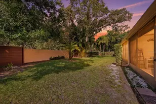 3412 Tallywood Cir, Sarasota, FL 34237 - Photo 5