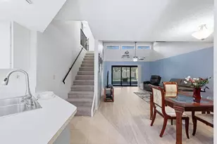 3412 Tallywood Cir, Sarasota, FL 34237 - Photo 3