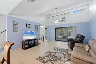 3412 Tallywood Cir, Sarasota, FL 34237 - Photo 9