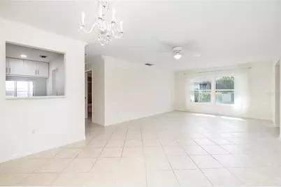 5617 Evergreen Dr #27, Sarasota, FL 34233 - Photo 7