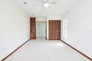 5617 Evergreen Dr, Sarasota, FL 34233 - Photo 11