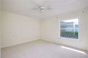 5617 Evergreen Dr, Sarasota, FL 34233 - Photo 25