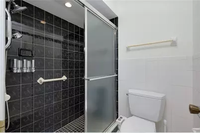 5617 Evergreen Dr #27, Sarasota, FL 34233 - Photo 37