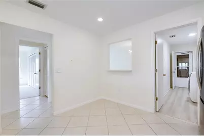5617 Evergreen Dr #27, Sarasota, FL 34233 - Photo 17