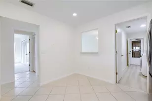 5617 Evergreen Dr, Sarasota, FL 34233 - Photo 17