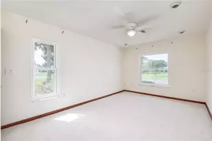 5617 Evergreen Dr, Sarasota, FL 34233 - Photo 9